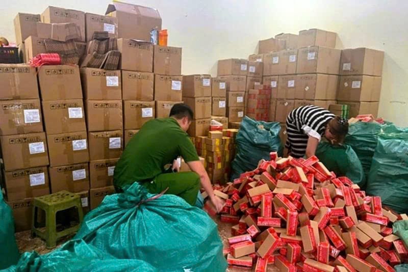Gia đình hải sen bị bắt